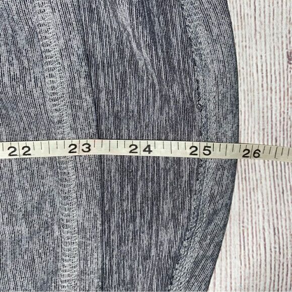 Athletic works Longsleeve scoopneck hi low stripe top w/scrunch sides sz Small - Picture 9 of 12